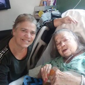 Meet your Posher, Dee